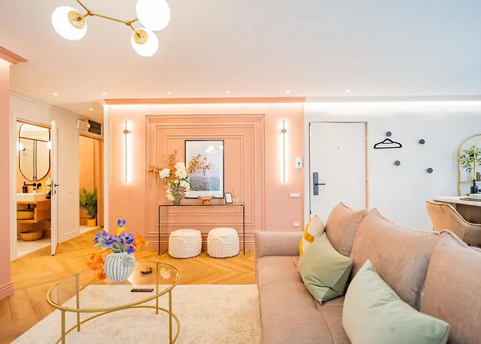 Victoriei Emerald & Pink Gems - Designer Apartments