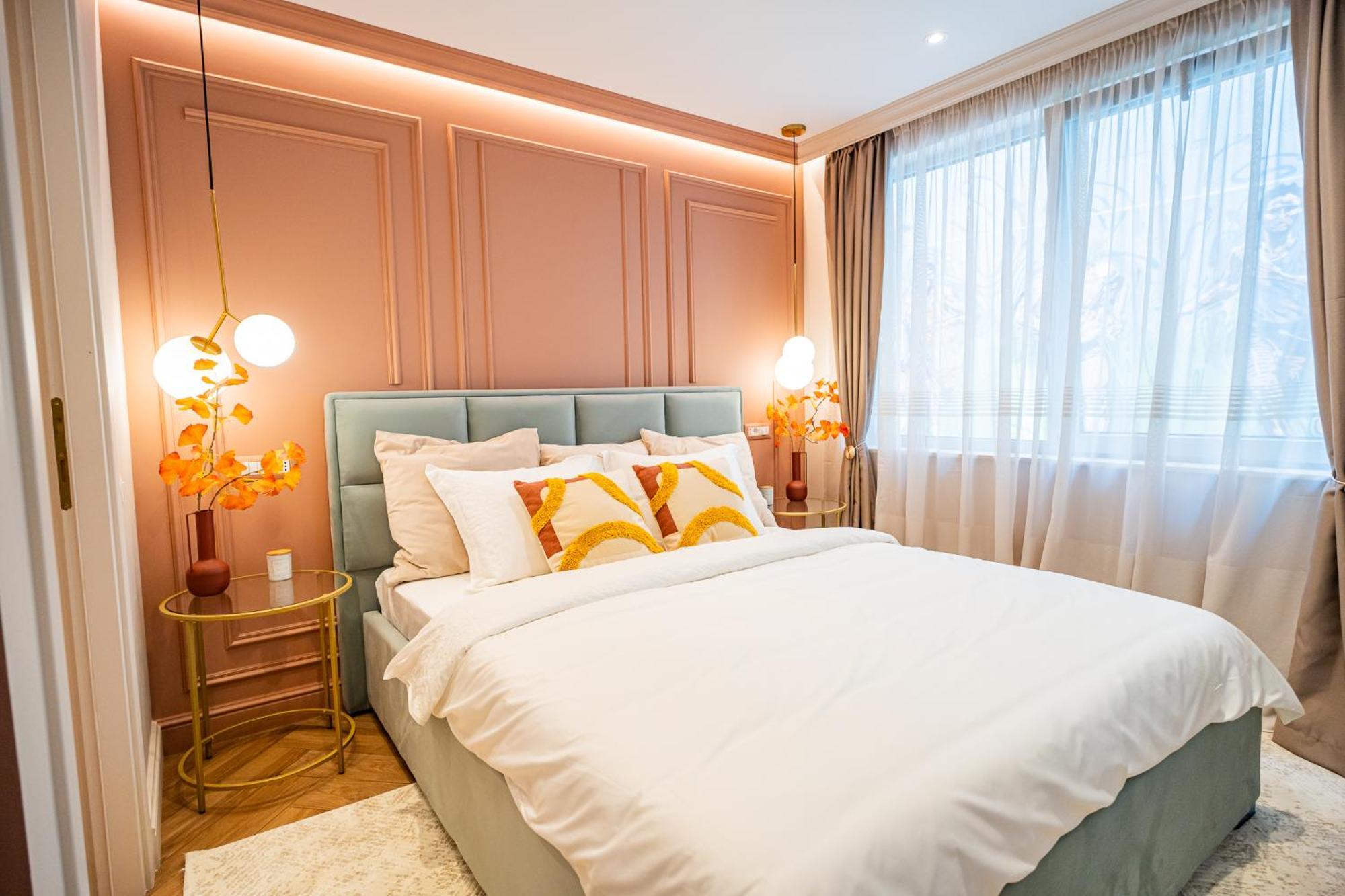 Victoriei Emerald & Pink Gems - Designer Apartment Bucharest